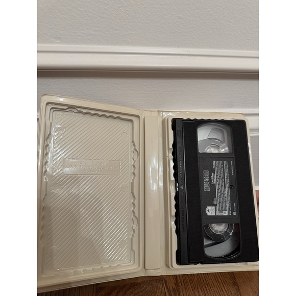 Walt Disney Masterpiece Collection Dumbo VHS Tape - Picture 4 of 6